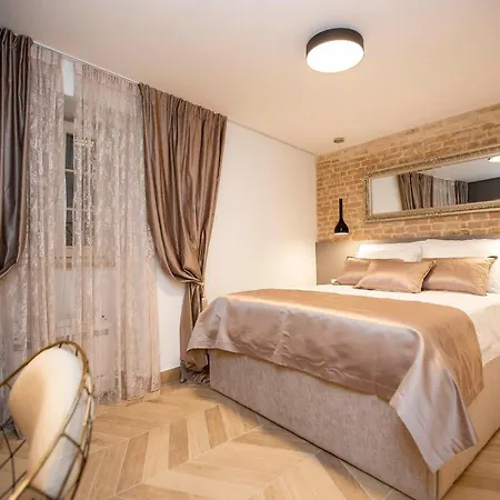 Apartament Luxury Lilly 2 *